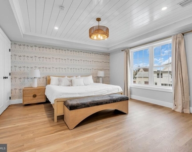 167 Chelsea Avenue - Photo Thumbnail 5