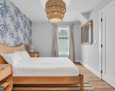 167 Chelsea Avenue - Photo Thumbnail 10