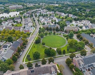 103 Ely Crescent - Photo Thumbnail 37