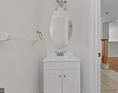 103 Ely Crescent - Photo Thumbnail 16