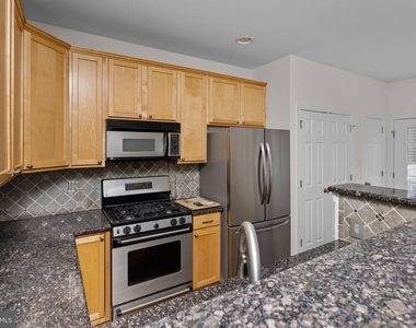 103 Ely Crescent - Photo Thumbnail 13