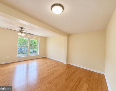 6 Clemens Lane - Photo Thumbnail 12