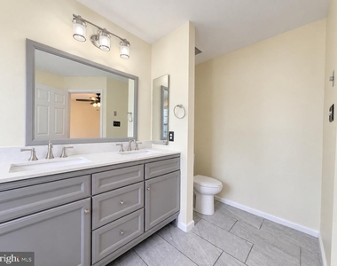 6 Clemens Lane - Photo Thumbnail 17