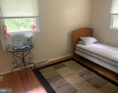 301 Lehigh Road N - Photo Thumbnail 3