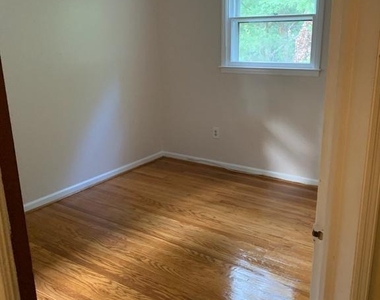 301 Lehigh Road N - Photo Thumbnail 7