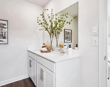 11 Spencer Way - Photo Thumbnail 5