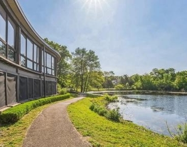9 Spencer Way - Photo Thumbnail 7