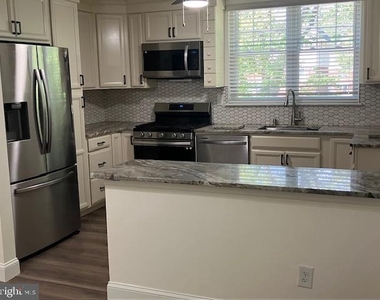 154 Laureba Avenue - Photo Thumbnail 8