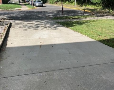 154 Laureba Avenue - Photo Thumbnail 2