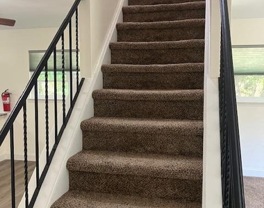 154 Laureba Avenue - Photo Thumbnail 9