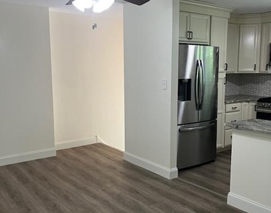 154 Laureba Avenue - Photo Thumbnail 6