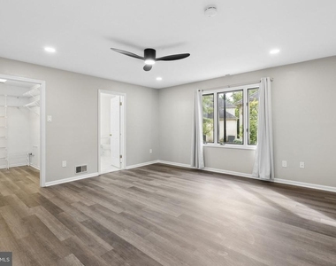 932 Chanticleer Drive - Photo Thumbnail 20