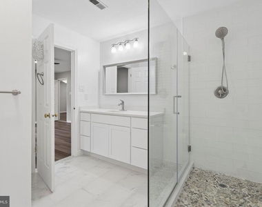932 Chanticleer Drive - Photo Thumbnail 24