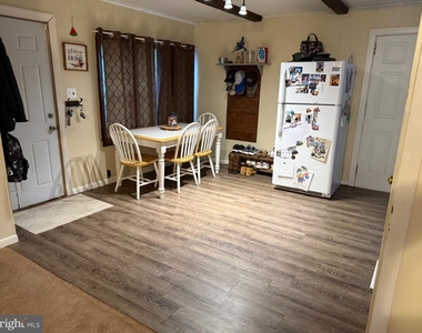 401 Maple Street - Photo Thumbnail 9
