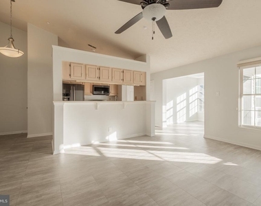 35 Inverness Circle - Photo Thumbnail 7