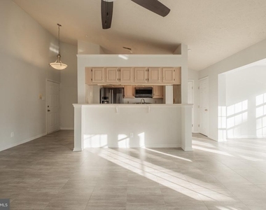 35 Inverness Circle - Photo Thumbnail 6