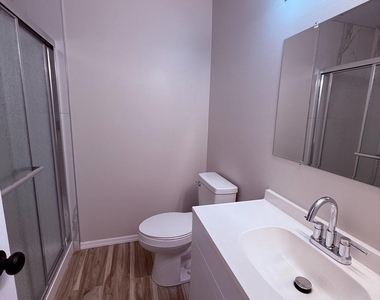 244 Everly Court - Photo Thumbnail 9