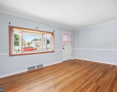 713 Cooper Street - Photo Thumbnail 1