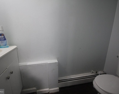 825 W 2nd Street W - Photo Thumbnail 7