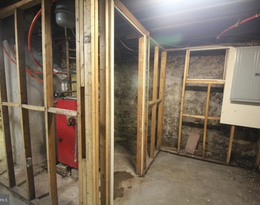 825 W 2nd Street W - Photo Thumbnail 33