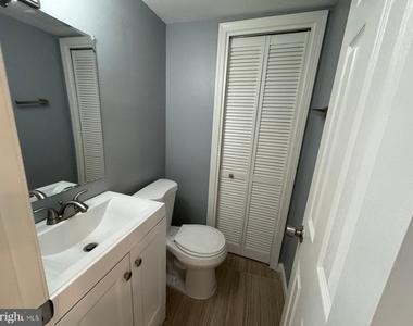 1861 Addison Road S - Photo Thumbnail 3