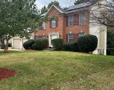 8207 Birdsong Drive - Photo Thumbnail 20