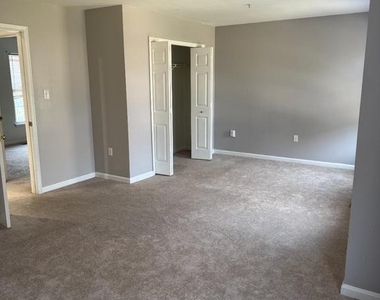 8207 Birdsong Drive - Photo Thumbnail 29