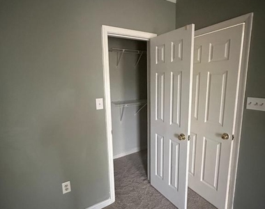 8207 Birdsong Drive - Photo Thumbnail 6