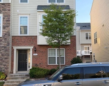 9811 Wood Glen Terrace - Photo Thumbnail 39