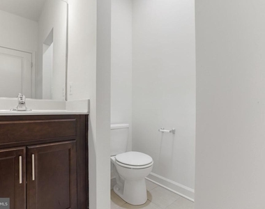9811 Wood Glen Terrace - Photo Thumbnail 29