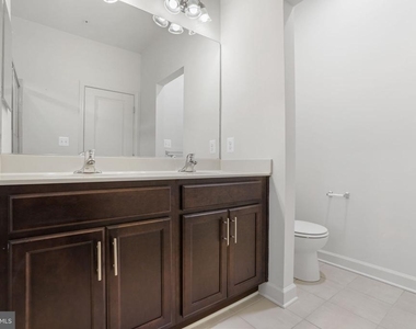 9811 Wood Glen Terrace - Photo Thumbnail 28