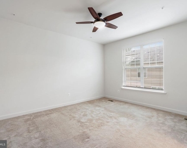 9811 Wood Glen Terrace - Photo Thumbnail 23