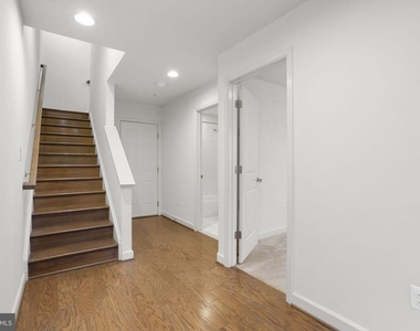9811 Wood Glen Terrace - Photo Thumbnail 1