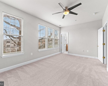224 N Summit Avenue - Photo Thumbnail 26