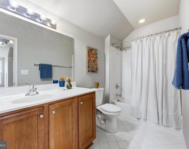 224 N Summit Avenue - Photo Thumbnail 32