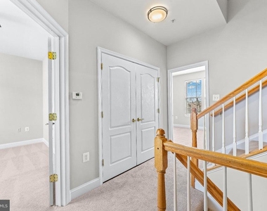 224 N Summit Avenue - Photo Thumbnail 19