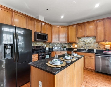 224 N Summit Avenue - Photo Thumbnail 13
