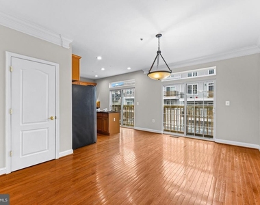 224 N Summit Avenue - Photo Thumbnail 16