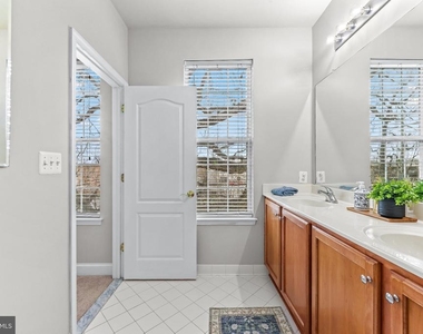 224 N Summit Avenue - Photo Thumbnail 28