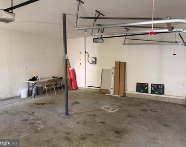 712 Hollywood Avenue - Photo Thumbnail 33