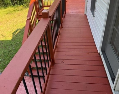 712 Hollywood Avenue - Photo Thumbnail 28
