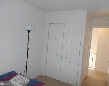 1940 Eloise Lane - Photo Thumbnail 19