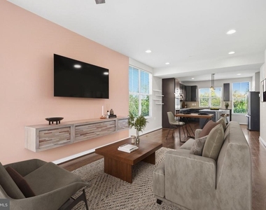 1474 Trafalgar Lane - Photo Thumbnail 5
