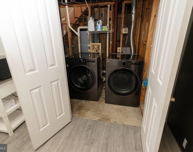 2428 Pimpernel Drive - Photo Thumbnail 9