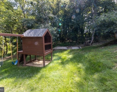 2428 Pimpernel Drive - Photo Thumbnail 23
