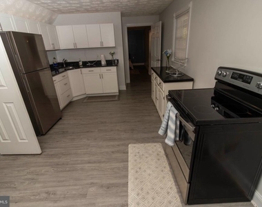 2428 Pimpernel Drive - Photo Thumbnail 7