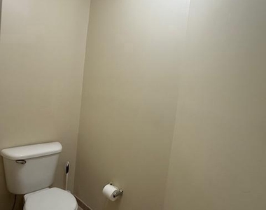 3001 Mandarin Place - Photo Thumbnail 19