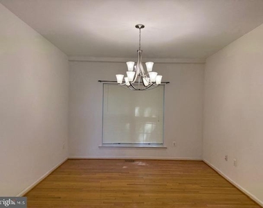 3001 Mandarin Place - Photo Thumbnail 9