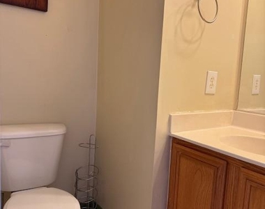 3001 Mandarin Place - Photo Thumbnail 4