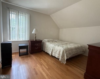 3001 Mandarin Place - Photo Thumbnail 30